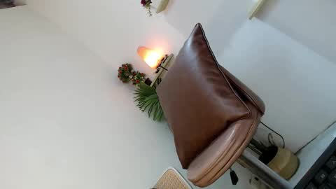 Snapshot of scarlett_sofia69 chatting on 03/13/26, 06:31 online show from 03/13/26, 06:31