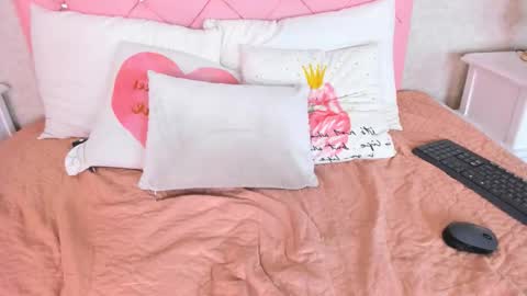 Snapshot of scarlett_thompson_7 chatting on 02/21/26, 03:18 scarlett thompson 7 online show from 02/21/26, 03:18