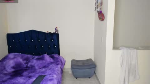 scarlett_tommy online show from 12/29/24, 09:30