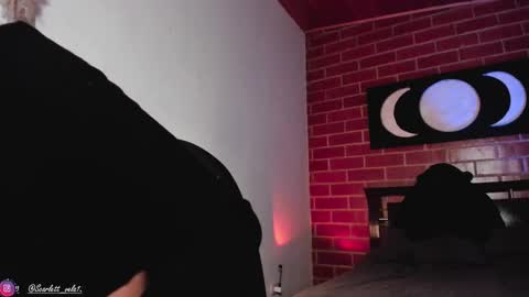 Snapshot of scarlett_v3la chatting on 10/04/25, 02:53 Scarlett online show from 10/04/25, 02:53