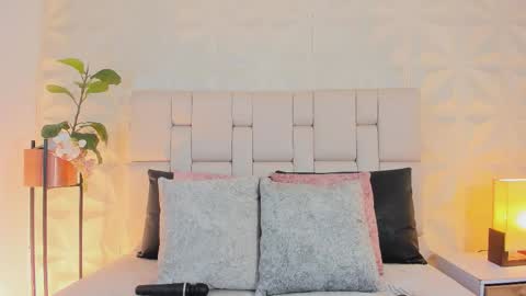     online show from 12/05/25, 12:58