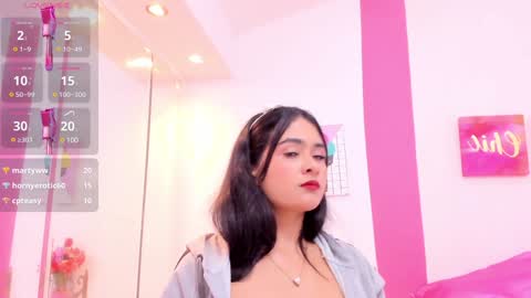 Scarlette  online show from 01/05/25, 06:35