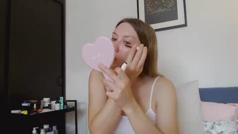 Snapshot of scarlettford chatting on 07/15/26, 08:41 Scarlett online show from 07/15/26, 08:41