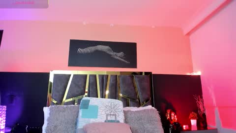 scarlettorres online show from 11/17/25, 06:24