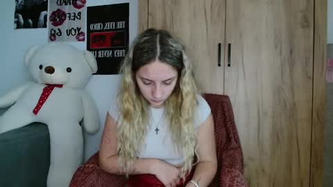 Snapshot of scarlettsmithz chatting on 09/11/25, 05:40 ScarlettSmithz online show from 09/11/25, 05:40