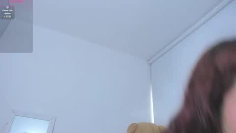Snapshot of scarlettt_moon chatting on 06/02/26, 05:26 scarlettt_moon online show from 06/02/26, 05:26