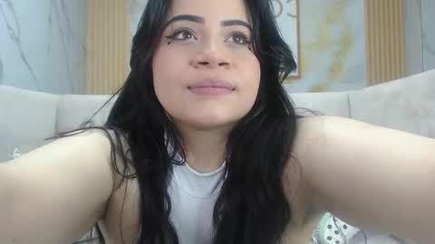 Scarlett  online show from 10/23/25, 09:13