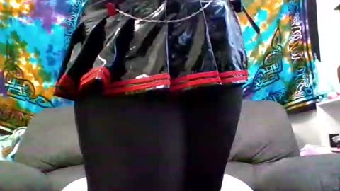 Snapshot of scarletttdesires chatting on 12/14/25, 10:03 scarletttdesires online show from 12/14/25, 10:03