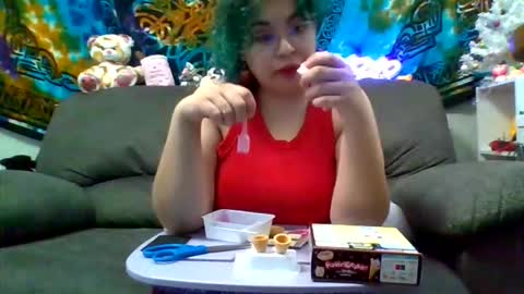 Snapshot of scarletttdesires chatting on 01/18/26, 12:14 scarletttdesires online show from 01/18/26, 12:14