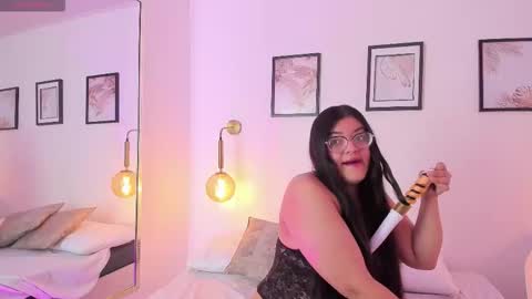 Snapshot of scarlettwhitmore chatting on 10/11/25, 03:39 Scarlett Whitmore online show from 10/11/25, 03:39