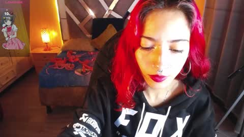 Snapshot of scarllett_bdsm chatting on 12/27/24, 05:20 Scarllett online show from 12/27/24, 05:20