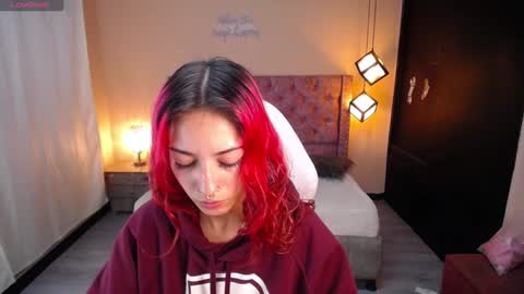 Snapshot of scarllett_bdsm chatting on 01/14/25, 09:45 Scarllett online show from 01/14/25, 09:45