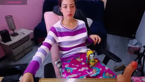 Snapshot of scarllett_bdsm chatting on 02/02/25, 09:30 Scarllett online show from 02/02/25, 09:30