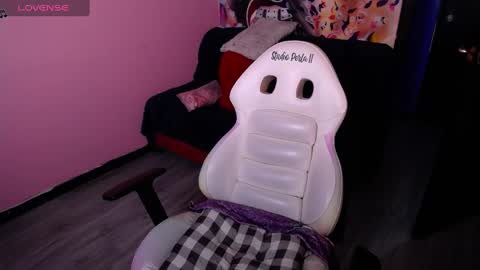 Snapshot of scarllett_bdsm chatting on 02/11/25, 07:12 Scarllett online show from 02/11/25, 07:12