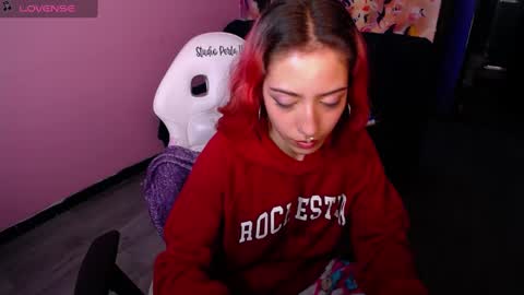 Snapshot of scarllett_bdsm chatting on 02/11/25, 10:15 Scarllett online show from 02/11/25, 10:15