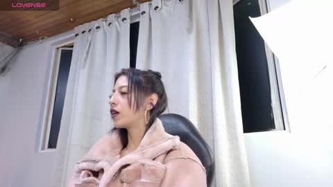 Snapshot of scarllett_bdsm chatting on 10/21/25, 06:14 Scarllett online show from 10/21/25, 06:14