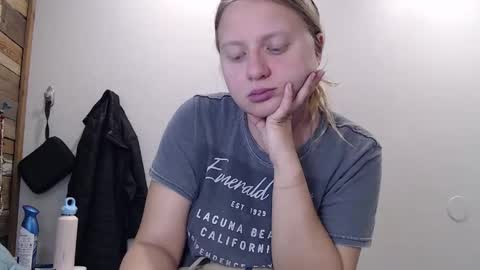 Snapshot of scartit chatting on 04/21/26, 07:50 ScarTit Bernhard online show from 04/21/26, 07:50