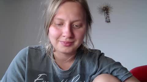 Snapshot of scartit chatting on 05/03/26, 12:27 ScarTit Bernhard online show from 05/03/26, 12:27