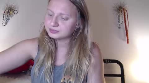 Snapshot of scartit chatting on 05/11/26, 02:28 ScarTit Bernhard online show from 05/11/26, 02:28