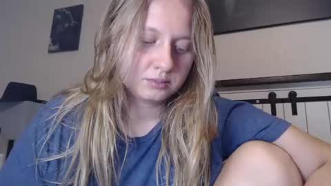 Snapshot of scartit chatting on 06/14/26, 02:24 ScarTit Bernhard online show from 06/14/26, 02:24