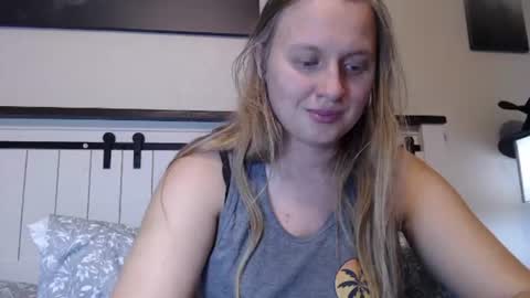 Snapshot of scartit chatting on 07/12/26, 11:51 ScarTit Bernhard online show from 07/12/26, 11:51