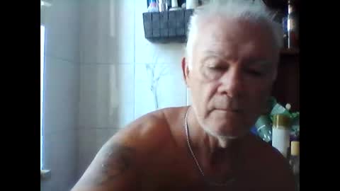 Snapshot of schizzodoro chatting on 09/12/25, 06:57 schizzodoro online show from 09/12/25, 06:57