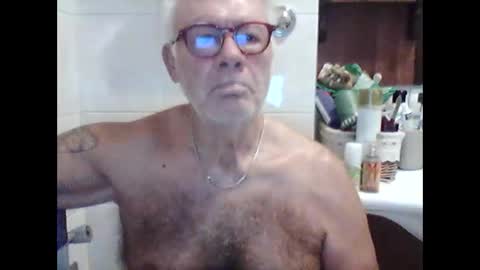 Snapshot of schizzodoro chatting on 09/14/25, 03:05 schizzodoro online show from 09/14/25, 03:05