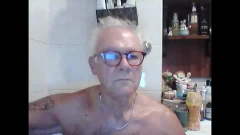 Snapshot of schizzodoro chatting on 09/24/25, 02:59 schizzodoro online show from 09/24/25, 02:59