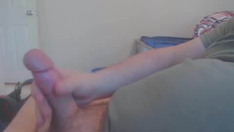 Snapshot of schnewt90 chatting on 09/17/25, 08:43 schnewt90 online show from 09/17/25, 08:43