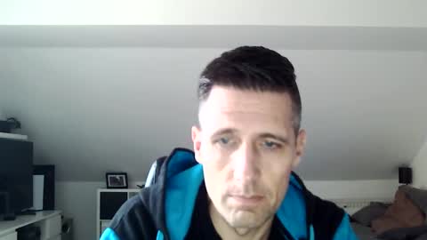 Snapshot of schnuckigeil chatting on 02/05/25, 02:37 Dildomen online show from 02/05/25, 02:37