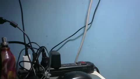 mai latina online show from 04/30/26, 07:42