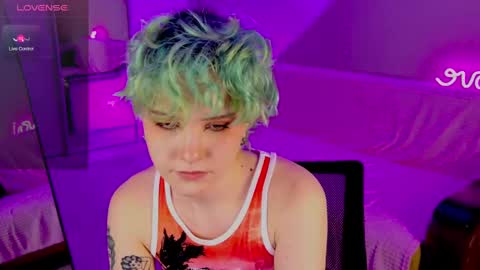 Snapshot of school_love chatting on 01/22/25, 04:33 Rina online show from 01/22/25, 04:33