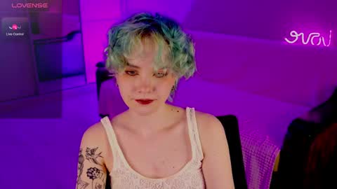 Snapshot of school_love chatting on 03/07/25, 04:33 Rina online show from 03/07/25, 04:33