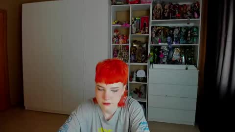 Rina online show from 06/05/26, 07:36