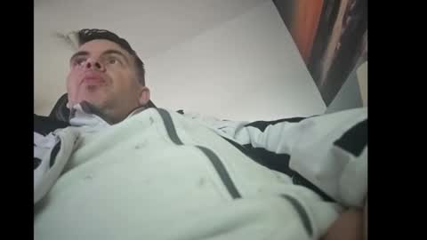 schosch01 online show from 03/12/25, 01:08