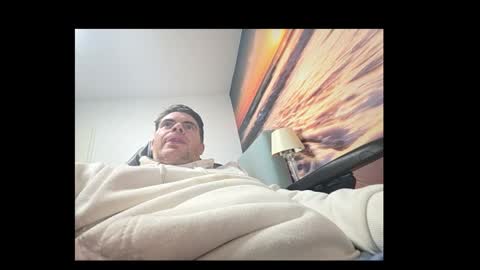 schosch01 online show from 11/12/25, 08:52