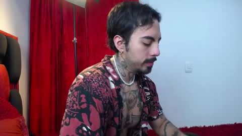 Snapshot of scockpion_ chatting on 05/02/26, 08:30 Alejandro help me to reach 200 thumps up online show from 05/02/26, 08:30