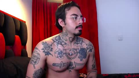 Snapshot of scockpion_ chatting on 05/11/26, 03:01 Alejandro help me to reach 200 thumps up online show from 05/11/26, 03:01