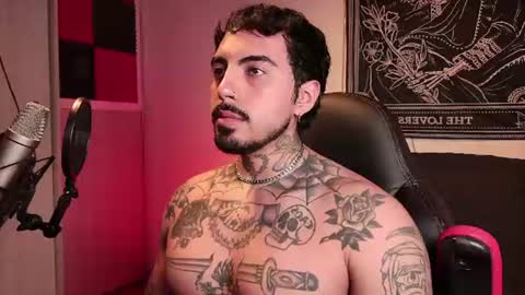Alejandro help me to reach 200 thumps up online show from 06/25/26, 05:23