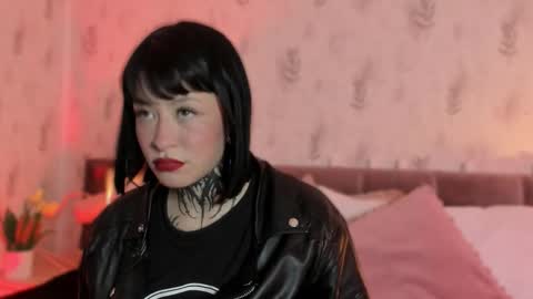 Scolw  online show from 11/19/25, 08:53