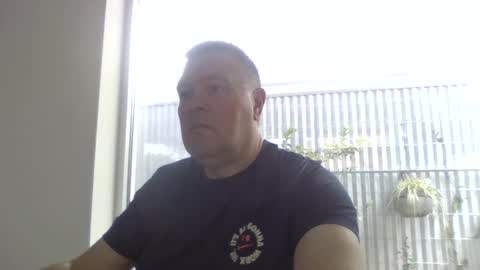 Scoobs online show from 11/03/25, 04:14