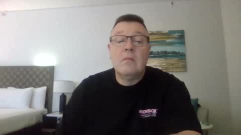 Scoobs online show from 04/26/26, 01:42