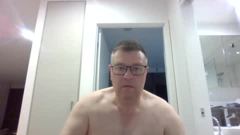 Scoobs online show from 05/09/26, 01:16