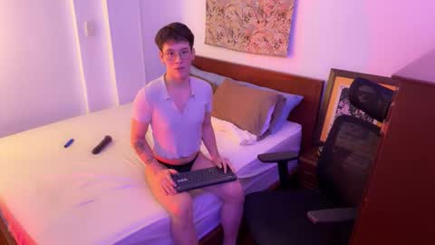 ScoobySnack online show from 12/19/25, 01:34