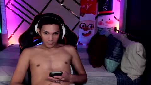 Snapshot of scorphoenix chatting on 12/19/24, 01:07 Not Angelo online show from 12/19/24, 01:07