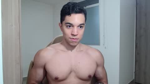 Snapshot of scott_brasher1 chatting on 01/26/25, 10:35 Twitter Scott brasher1 Instagram Camiloestuardo2 online show from 01/26/25, 10:35