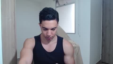 Snapshot of scott_brasher1 chatting on 01/27/25, 07:46 Twitter Scott brasher1 Instagram Camiloestuardo2 online show from 01/27/25, 07:46