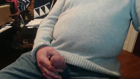 scottbearfun online show from 02/11/25, 04:02