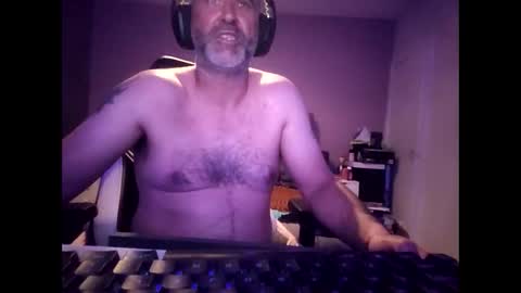 Snapshot of scottish79111 chatting on 05/22/26, 09:42 scottish79111 online show from 05/22/26, 09:42
