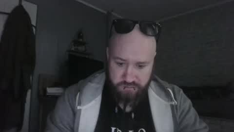 Snapshot of scottish_alien chatting on 04/03/26, 02:04 Richard James online show from 04/03/26, 02:04